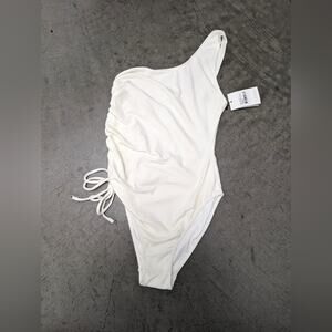 ·Faithfull The Brand Motu Uta One Piece Swimsuit in Coconut, Large